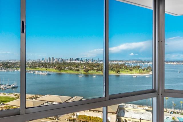 Detail Gallery Image 22 of 74 For 1820 Avenida Del Mundo #1507,  Coronado,  CA 92118 - 3 Beds | 2 Baths