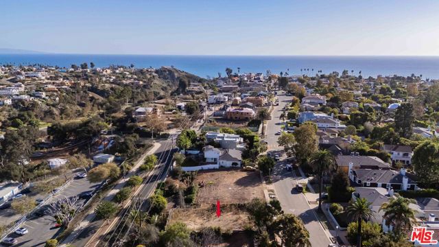 716 El Medio Avenue photo 3