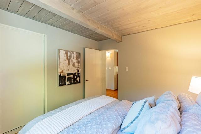 582 Morse Avenue, Sunnyvale CA: https://media.crmls.org/mediaz/56e39e47-fe3e-45d2-bddc-96777eaa9940.jpg
