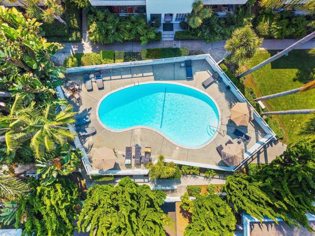 2352 Torrey Pines Rd Unit 9, La Jolla CA: https://media.crmls.org/mediaz/56e4e812-d921-4d68-af19-1dbd3edabd04.jpg
