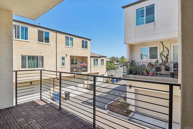 5265 Beachfront Cove Street, San Diego CA: https://media.crmls.org/mediaz/56e50440-63d0-4e18-b1ba-22658cdac71e.jpg