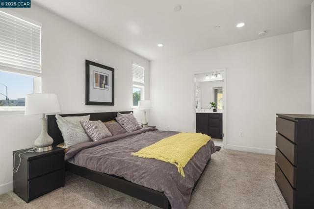 38976 Primula Ter, Newark CA: https://media.crmls.org/mediaz/56e59dd3-42e4-4861-85b2-2b4125fb567c.jpg