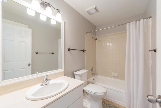 Image 16 of 36 For 6735 Stephan Ct