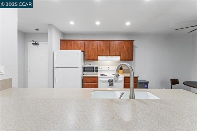 13700 San Pablo Ave, San Pablo CA: https://media.crmls.org/mediaz/56e6e9ee-b2aa-4a18-ad6e-6f43e7c3e316.jpg