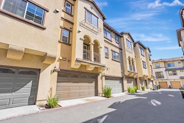 1135 Genco Terrace, San Jose CA: https://media.crmls.org/mediaz/56e7946e-cec6-41a1-845e-6db12baf7730.jpg