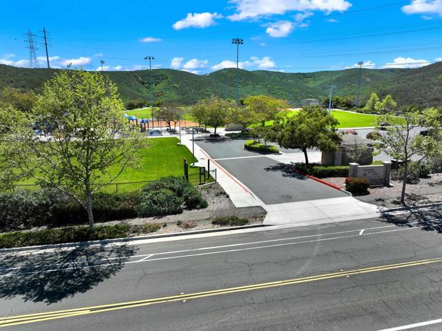 11443 Stockwood Cove, San Diego CA: https://media.crmls.org/mediaz/56e8d194-22ca-4198-aa1a-4c181f8c08ca.jpg
