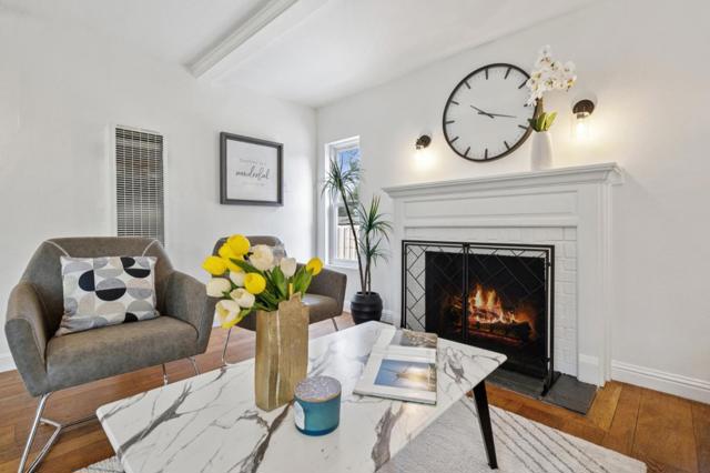 2352 Menalto Avenue, East Palo Alto CA: https://media.crmls.org/mediaz/56e956de-90df-48ca-b08f-cc46030fbc28.jpg