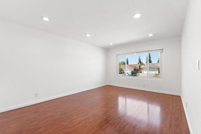 2496 Sturla Drive, San Jose CA: https://media.crmls.org/mediaz/56eb76e3-55ae-4ea2-a710-f9e0db950dd9.jpg