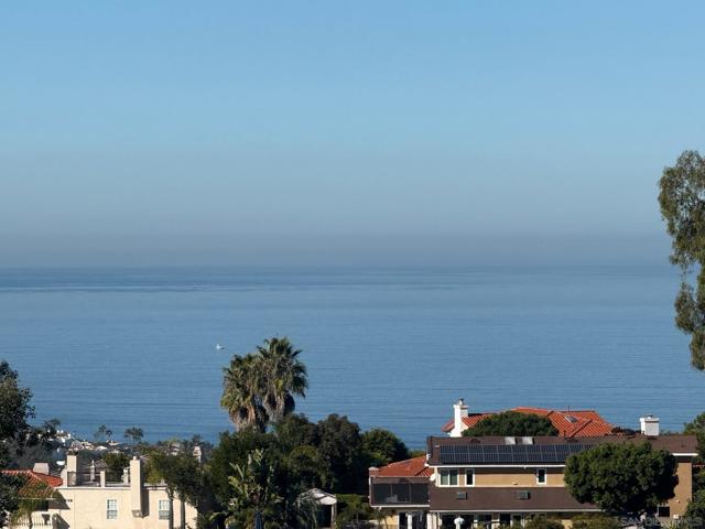 7835 La Jolla Vista Drive, La Jolla CA: https://media.crmls.org/mediaz/56eba43d-3970-41ef-8a1a-8b300b1764f4.jpg