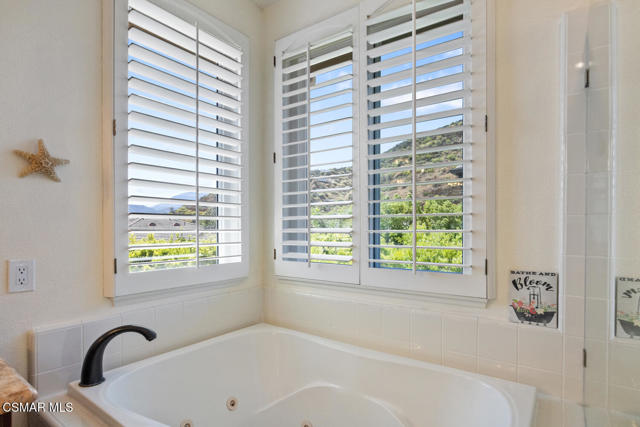688 Via Vista Thousand Oaks CA-large-038