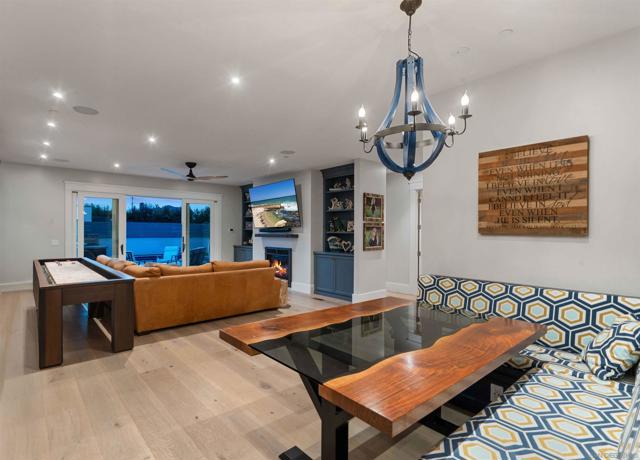 1027 G Ave, Coronado CA: https://media.crmls.org/mediaz/56ebb309-e538-4153-b7d3-1fad53e668dd.jpg