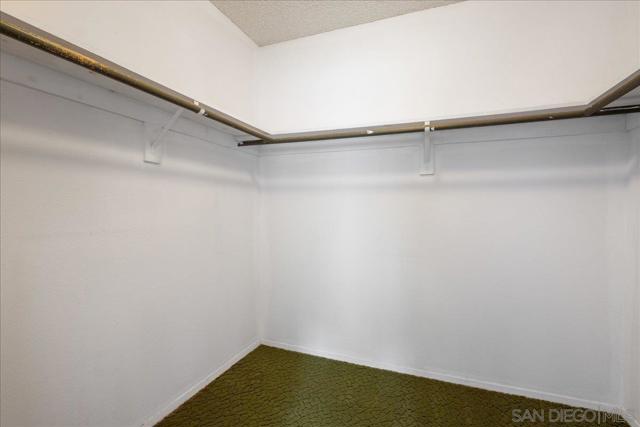 13334 Barbados Way, Del Mar CA: https://media.crmls.org/mediaz/56ebb462-c73a-4c56-993a-2ec6a4a4273d.jpg