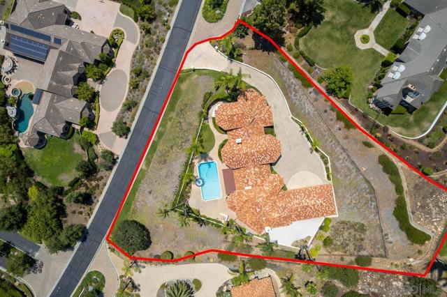 13388 Highlands Ranch Rd, Poway CA: https://media.crmls.org/mediaz/56ec2121-2db4-48a7-8ffd-d99154c49052.jpg