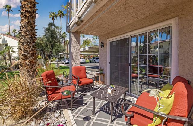 500 S Farrell Drive, Palm Springs CA: https://media.crmls.org/mediaz/56ed9524-1499-47b7-a184-67080c921066.jpg