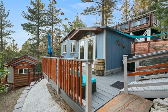 574 Lucerne Drive Drive, Big Bear CA: https://media.crmls.org/mediaz/56edd0a2-7de8-4423-a76c-6a13e51fc04e.jpg