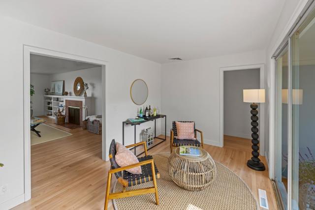 847 Ocean View Boulevard, Pacific Grove CA: https://media.crmls.org/mediaz/56edd4c9-c64d-4138-a461-46de274fed88.jpg