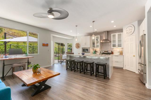 Detail Gallery Image 12 of 51 For 888 Arvita Ct, Oceanside,  CA 92057 - 3 Beds | 2 Baths