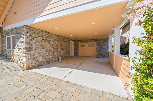 1207 Danmann Avenue, Pacifica CA: https://media.crmls.org/mediaz/56f07103-cee9-45b7-aac6-c946b63bfd7a.jpg