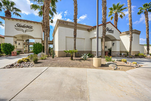 39743 Camino Templado, Indio CA: https://media.crmls.org/mediaz/56f1ccf2-60f0-446c-a627-0774eef4b844.jpg