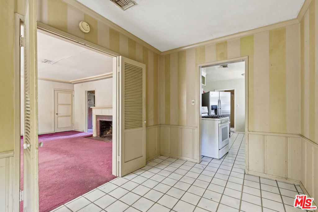 56F2Bd07 D860 4Cc5 B005 226A8D3D58D7 19211 Strathern Street, Reseda, Ca 91335 &Lt;Span Style='BackgroundColor:transparent;Padding:0Px;'&Gt; &Lt;Small&Gt; &Lt;I&Gt; &Lt;/I&Gt; &Lt;/Small&Gt;&Lt;/Span&Gt;