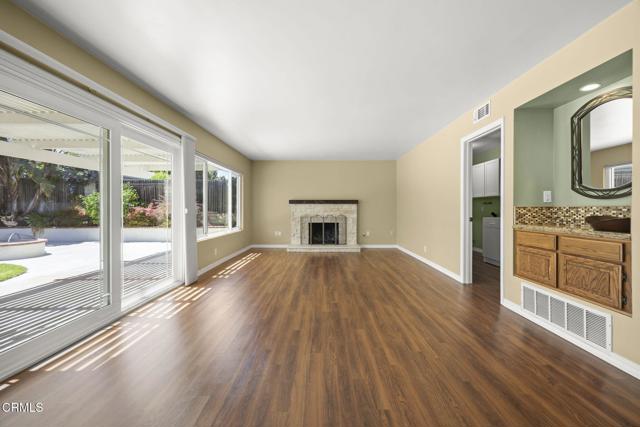 Detail Gallery Image 16 of 44 For 373 Sacramento Dr, Ventura,  CA 93004 - 4 Beds | 2/1 Baths