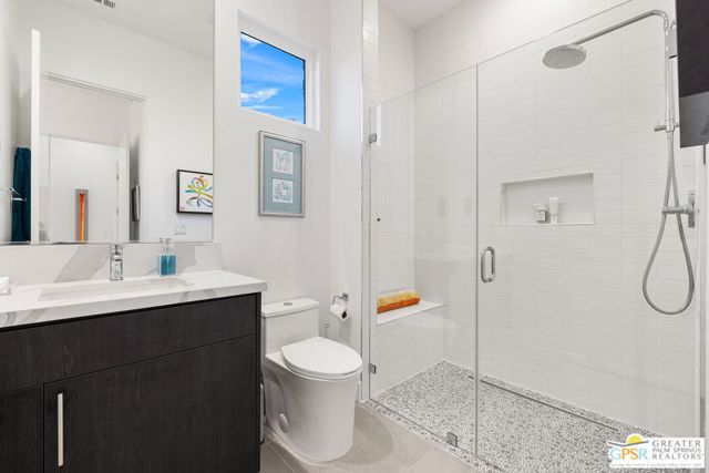 4321 Lumina Way, Palm Springs CA: https://media.crmls.org/mediaz/56f3bb78-e7ad-4746-97ea-5c9f28ebf144.jpg