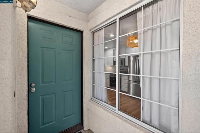 1758 Nandina Ct, Antioch CA: https://media.crmls.org/mediaz/56f3c204-86f0-4f4c-94dc-be2508f3e1de.jpg