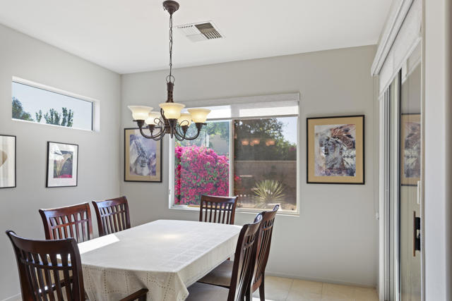78813 Iron Bark Drive, Palm Desert CA: https://media.crmls.org/mediaz/56f48dea-dc09-44b2-ae9a-605ea3fc36bd.jpg