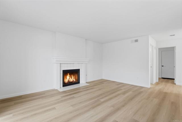 Detail Gallery Image 20 of 52 For 14493 Corte Lampara, San Diego,  CA 92129 - 3 Beds | 2/1 Baths