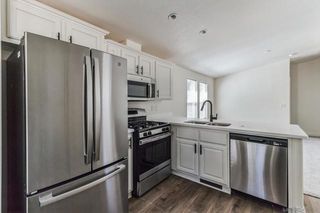 22899 Byron Rd, Crestline CA: https://media.crmls.org/mediaz/56f6ca8d-5035-4a1b-852f-3caf47383ff6.jpg