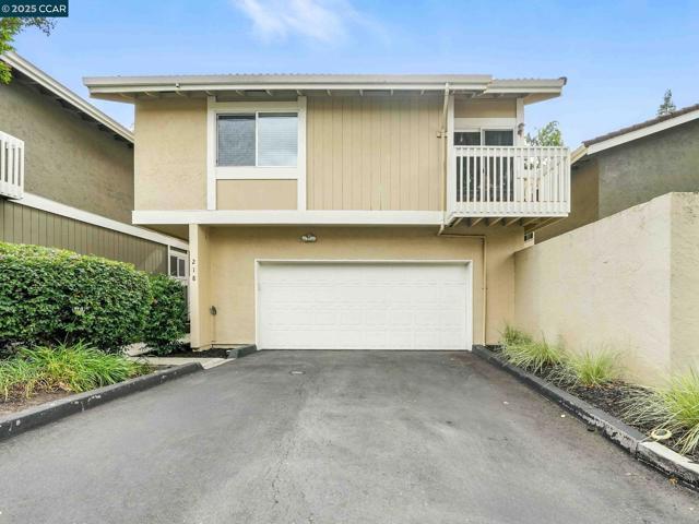 218 Jewel Ter, Danville CA: https://media.crmls.org/mediaz/56f739a8-1975-49f3-b563-d46809fdc014.jpg