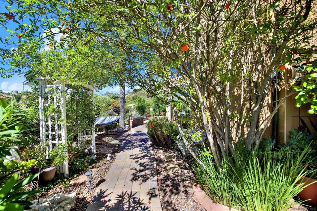 12424 Semillon Blvd - photo 7
