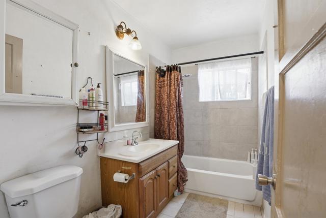 Image 13 of 31 For 1451 Harbison