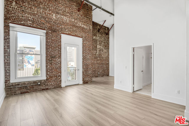 253 S Broadway, Los Angeles CA: https://media.crmls.org/mediaz/56f80cdd-2d20-46f9-8d5c-75000244ddf1.jpg