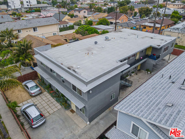 5511 Smiley Drive, Los Angeles CA: https://media.crmls.org/mediaz/56f8702a-0e47-4562-95ee-98452903353c.jpg