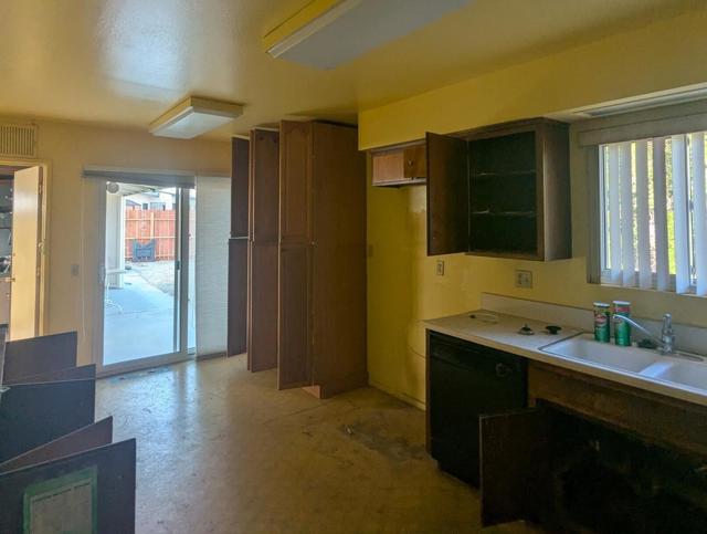 2356 N Blando Road, Palm Springs CA: https://media.crmls.org/mediaz/56f957e8-2fd7-4434-b53a-311660826633.jpg