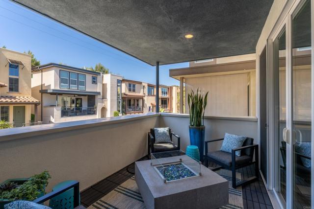 Detail Gallery Image 15 of 33 For 8355 Summit Way, San Diego,  CA 92108 - 3 Beds | 3/1 Baths