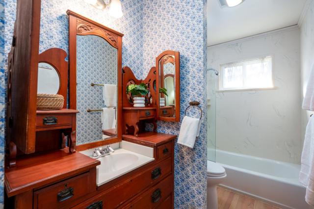 2258 Highland Park Lane, Campbell CA: https://media.crmls.org/mediaz/56f9ee69-50a3-4b43-b812-78c0769768e2.jpg