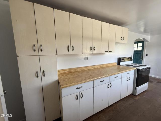 33180 Tregoning Drive, Fort Bragg CA: https://media.crmls.org/mediaz/56fa755d-6989-43ca-af5e-267b088dc944.jpg