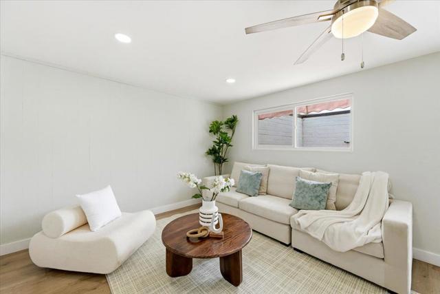32915 Lake Erie Street, Fremont CA: https://media.crmls.org/mediaz/56fc0175-33cb-4361-beca-388da89dacc8.jpg