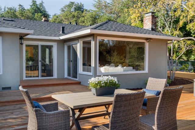 24821 Prospect Avenue, Los Altos Hills CA: https://media.crmls.org/mediaz/56fc2fad-5826-4b05-9202-50e6786a12c9.jpg