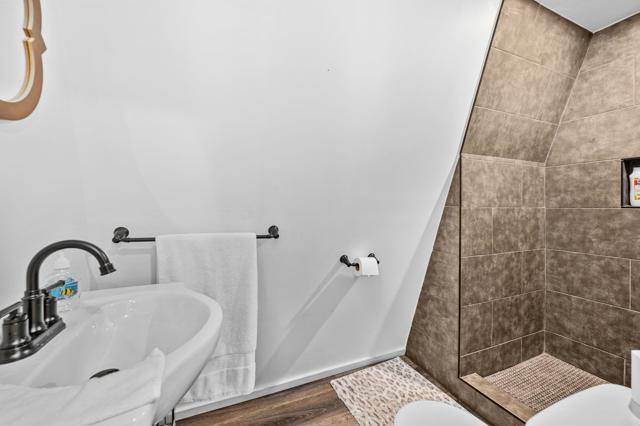 138 Leonard Lane, Sugarloaf CA: https://media.crmls.org/mediaz/56fd910b-16ad-4e4c-815e-d0d78cd50002.jpg
