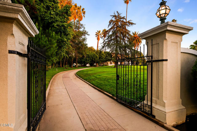 Detail Gallery Image 5 of 40 For 1230 S Oakland Ave, Pasadena,  CA 91106 - 7 Beds | 8 Baths