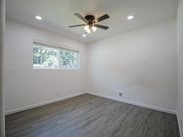 190 Moon Drive, Boulder Creek CA: https://media.crmls.org/mediaz/56fe5f3b-37d0-4875-873c-74d32c8b0364.jpg