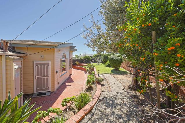 Detail Gallery Image 45 of 62 For 4350 68th Street, La Mesa,  CA 91942 - 3 Beds | 2 Baths