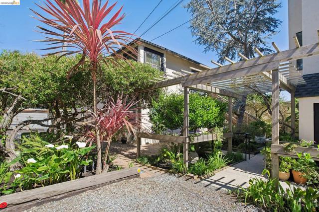 Image 5 of 60 For 1260 63rd St.