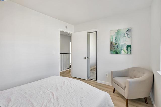 427 Summerwood Dr, Fremont CA: https://media.crmls.org/mediaz/57008823-fa6f-4ee5-9a20-9476a2cc4dcc.jpg