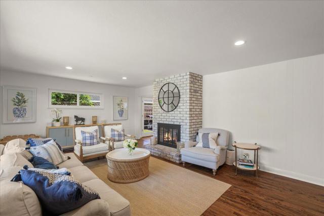 2991 Gardendale Drive, San Jose CA: https://media.crmls.org/mediaz/5700dd24-2168-4e36-8b6b-419bfca5298e.jpg