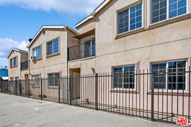 5605 Compton Ave, Los Angeles, CA 90011