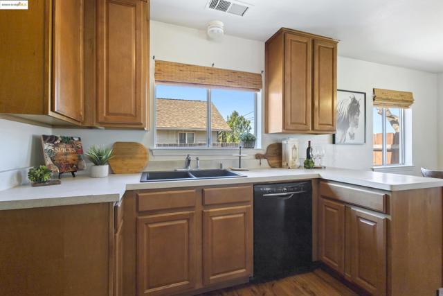 3474 Camino Diablo, Byron CA: https://media.crmls.org/mediaz/5701d991-5e88-421d-ac97-d398818c6994.jpg